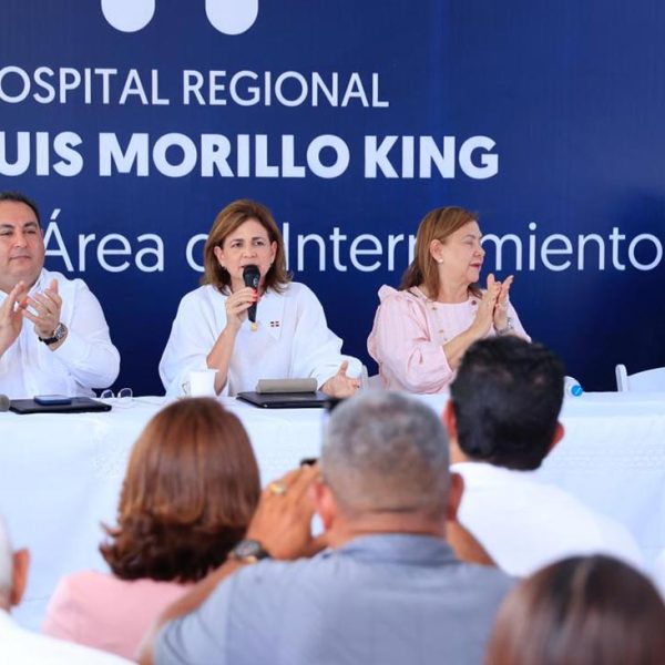 Vicepresidenta anuncia primer hospital pediátrico del Sur y ampliación área Internamiento Morillo King en La Vega