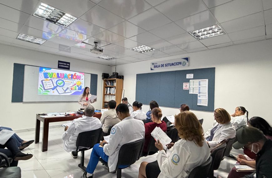 El Hospital Regional Dr. Luis Morillo King fortalece la gesti&oacute;n del talento humano con taller de evaluaci&oacute;n del desempe&ntilde;o