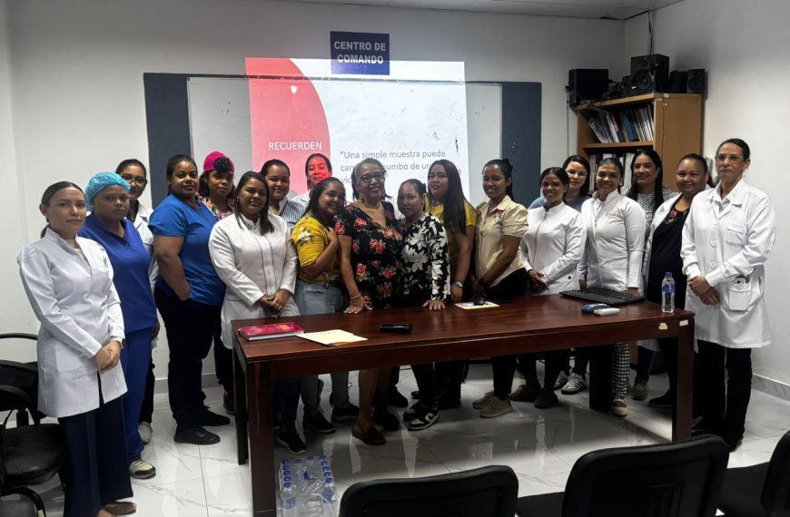 Hospital Regional Dr. Luis Morillo King fortalece capacitaci&oacute;n de su personal de laboratorio con taller sobre fluidos biol&oacute;gicos