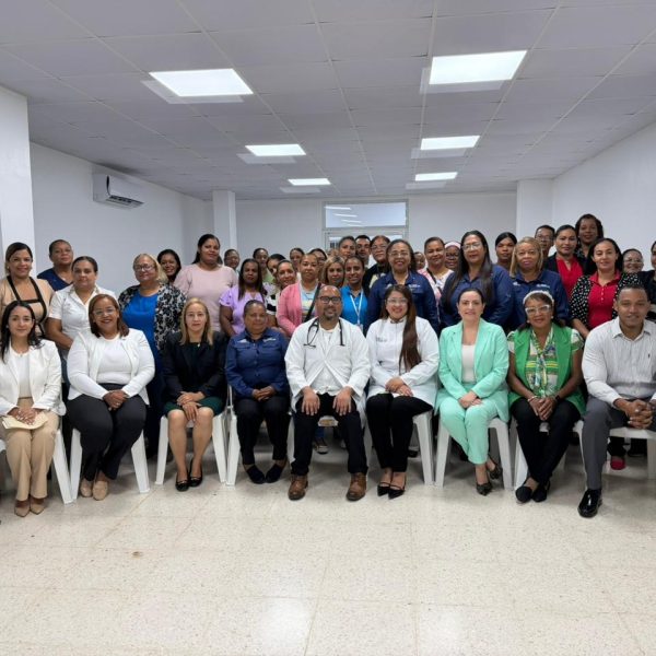 Hospital Dr. Luis Manuel Morillo King participa en apertura de Diplomado en Cuidados de Enfermer&iacute;a en la Unidad de Cuidados Intensivos